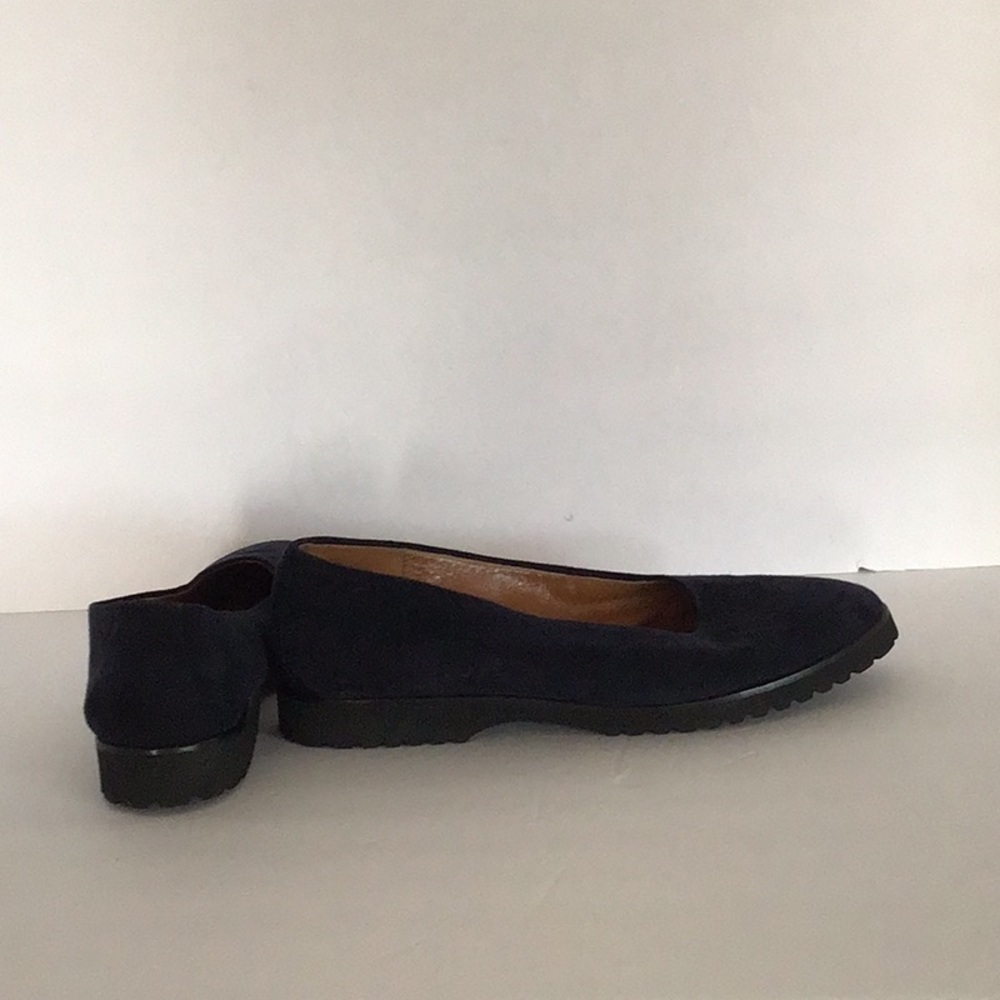 🛍️🛍️ARMANI EXCHANGE 🛍️🛍️. Classic Navy Suede Flats